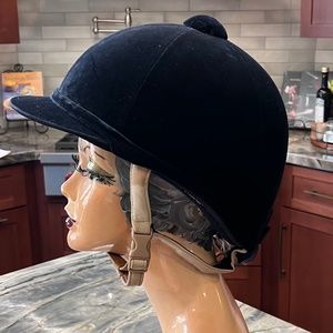 Charles Owen ‘The Hampton Hat’ English Riding Helmet 57 7 Black